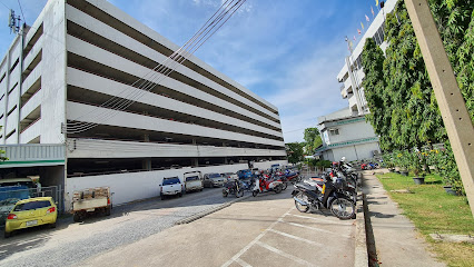 อาคารจอดรถโรงพยาบาลพุทธชินราช พิษณุโลก