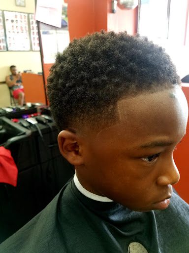 Barber Shop «Gifted Hands Barber Shop», reviews and photos, 5823 S Dale Mabry Hwy, Tampa, FL 33611, USA