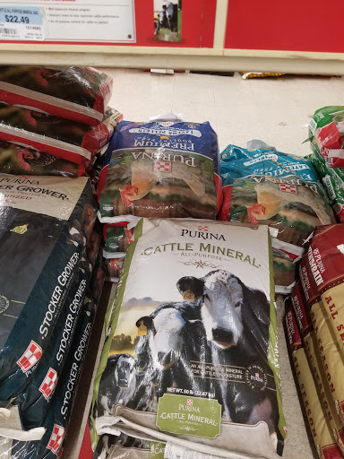 Home Improvement Store «Tractor Supply Co.», reviews and photos, 1550 Whitehall Rd, Muskegon, MI 49445, USA