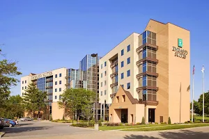 Embassy Suites by Hilton St. Louis Airport image