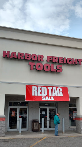 Hardware Store «Harbor Freight Tools», reviews and photos, 11969 Jefferson Ave #B, Newport News, VA 23606, USA