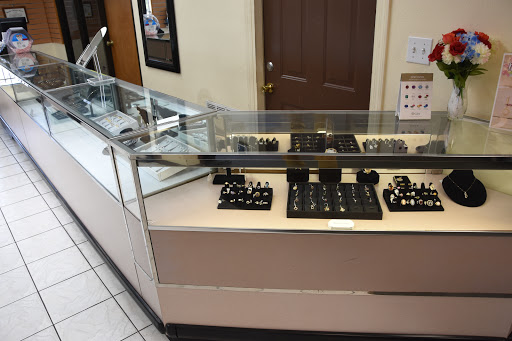 Pawn Shop «MoneyMan Pawn & Jewelry», reviews and photos, 1608 53rd Ave E, Bradenton, FL 34203, USA