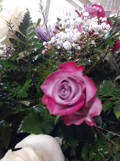 Florist «Roanoke Florist», reviews and photos, 500 US-377, Roanoke, TX 76262, USA