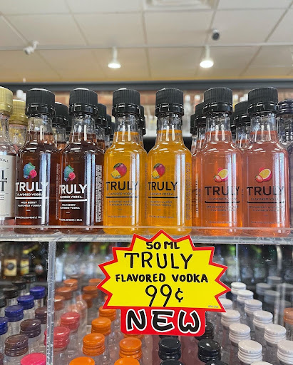 Wine Store «Premier Wine & Spirits», reviews and photos, 100 Main St N # 11, Southbury, CT 06488, USA