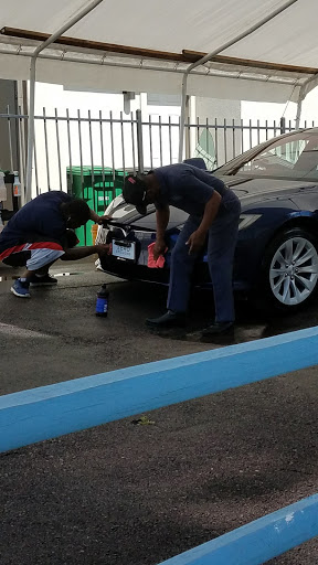 Car Wash «EaDo Hand Car Wash», reviews and photos, 2919 Leeland St, Houston, TX 77003, USA