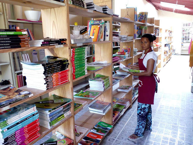 Feira de Livros Drummond de Andrade ( Coroa do Meio)