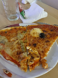 Plats et boissons du Pizzeria Maë pizza à Cassen - n°2