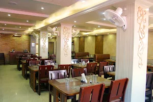 Lamee Restaurant in Shillong image