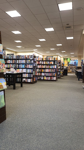 Book Store «Barnes & Noble», reviews and photos, 4020 Sharon Rd, Charlotte, NC 28211, USA