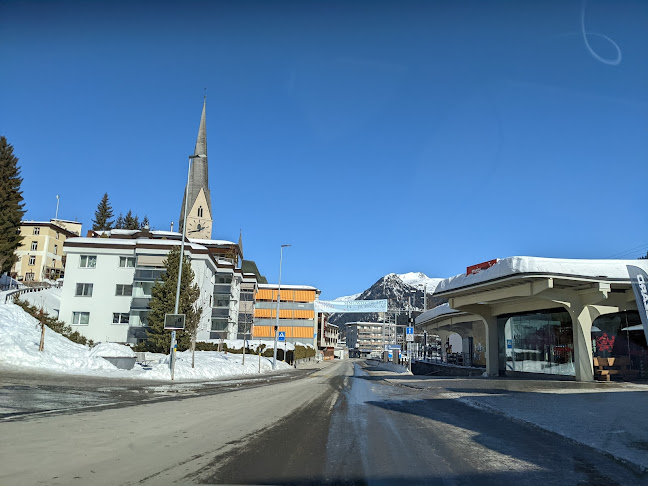 Rezensionen über Paarsenn Sports swissrent Bahnhof RhB in Davos - Sportgeschäft