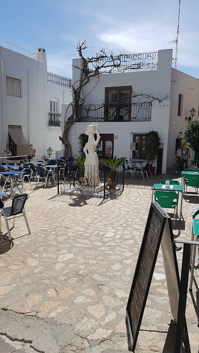 El Tío Amadeo - Cta. de la Fuente, 1, 04638 Mojácar, Almería, Spain