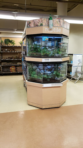 Pet Supply Store «Petco Animal Supplies», reviews and photos, 860 Broadway, New York, NY 10003, USA