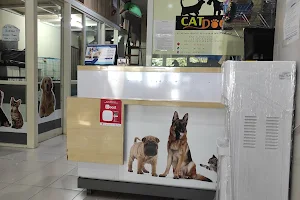 Catdog Veterinary Clinic image
