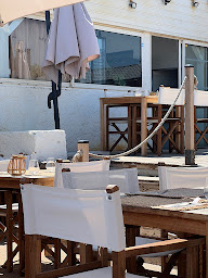 Photo n°53 de Restaurant Les Pieds dans l'Eau à Hyères ()