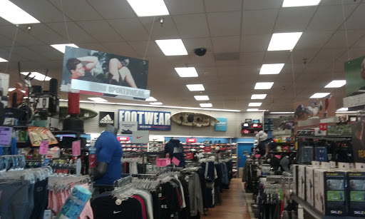 Sporting Goods Store «Big 5 Sporting Goods», reviews and photos, 1573 W Redlands Blvd, Redlands, CA 92373, USA