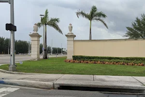 Hialeah Park & Casino Entrance image