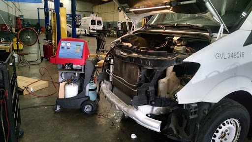 Auto Repair Shop «European Motor Cars», reviews and photos, 4010 McGinnis Ferry Rd, Alpharetta, GA 30005, USA