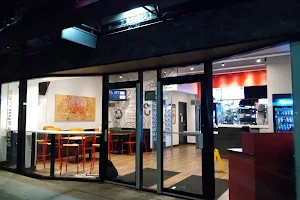 Pizza Hut image