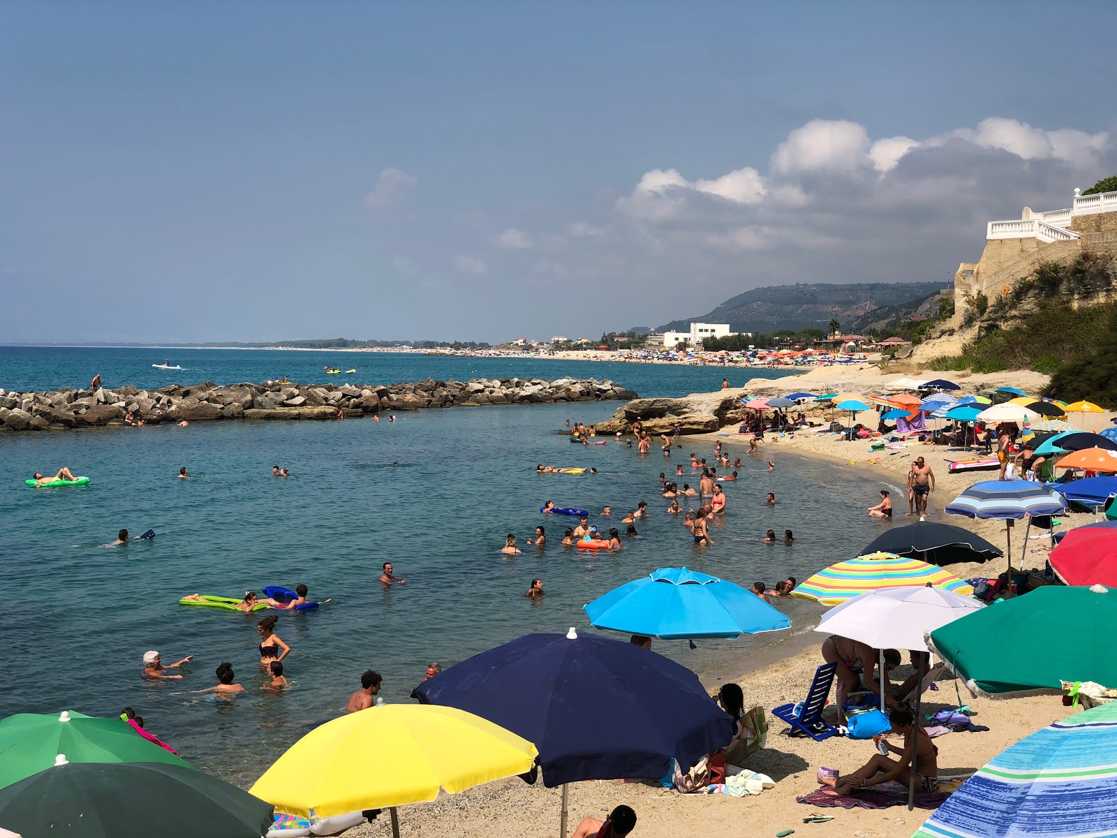 Foto von Pizzo beach II mit etwas sauber Sauberkeitsgrad
