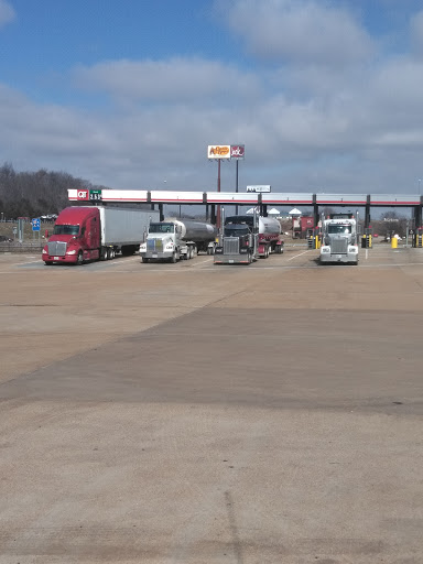 Gas Station «QuikTrip», reviews and photos, 850 McNutt St, Herculaneum, MO 63048, USA