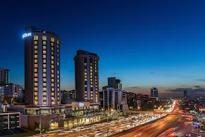 Hilton Istanbul Kozyatagi image