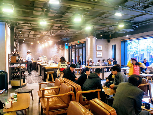 Starbucks Reserve Bar Nha Tho