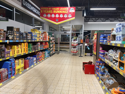 Supermarket «ALDI», reviews and photos, 4222 W Gate City Blvd, Greensboro, NC 27407, USA