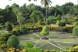 Cayes Botanical Garden image