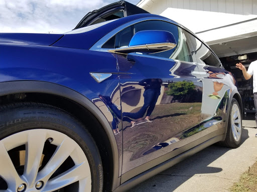 Auto Salon Works en Belmont