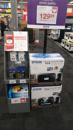 Office Supply Store «Staples», reviews and photos, 19141 Golden Valley Rd, Santa Clarita, CA 91387, USA