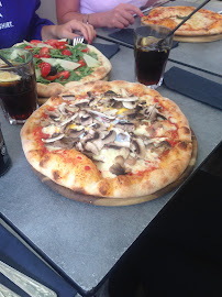 Pizza du Restaurant français Matignon à Paris - n°3