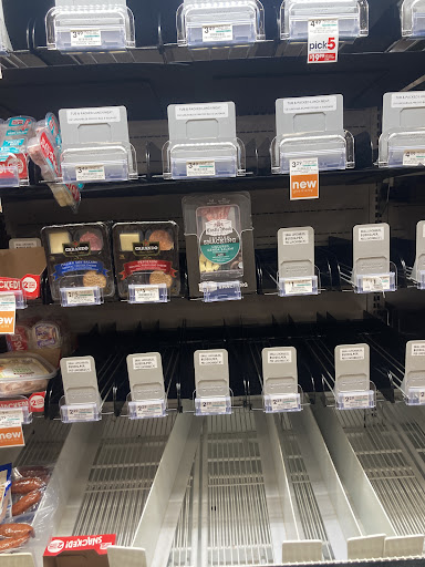 Supermarket «Giant Eagle Supermarket», reviews and photos, 9001 Frankstown Rd, Penn Hills, PA 15235, USA