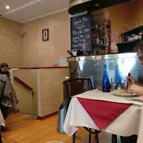 Atmosphère du Restaurant portugais Chez Rita à Paris - n°5