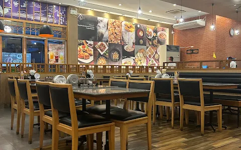 Mae Si Ruen Restaurant image