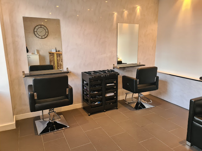 Reviews of Bespoke Hair Lounge in Glasgow - Barber shop