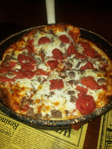 Pizza Restaurant «The Italian Pie Shoppe & Winery», reviews and photos, 1670 Grand Ave, St Paul, MN 55105, USA