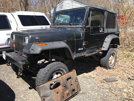 Auto Body Shop «Town Line Body Shop, Inc.», reviews and photos, 781 Main St, Monroe, CT 06468, USA