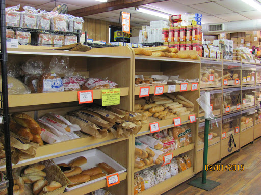 Market «Bagliani’s Food Market», reviews and photos, 417 12th St, Hammonton, NJ 08037, USA