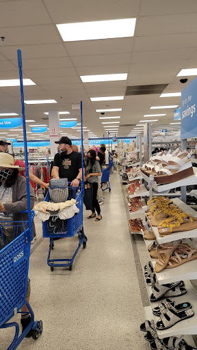 Clothing Store «Ross Dress for Less», reviews and photos, 7931 W Tropical Pkwy, Las Vegas, NV 89149, USA