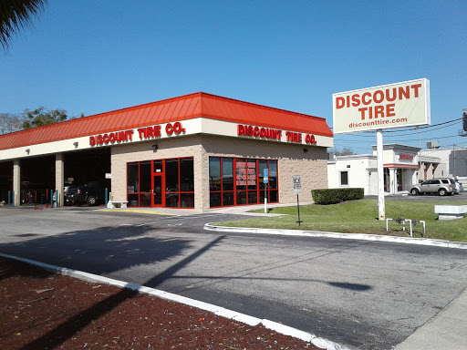 Tire Shop «Discount Tire Store - Orlando, FL», reviews and photos, 986 N Semoran Blvd, Orlando, FL 32807, USA