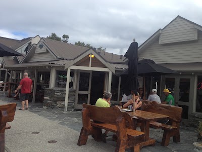 Photos of Bold Peak Lodge