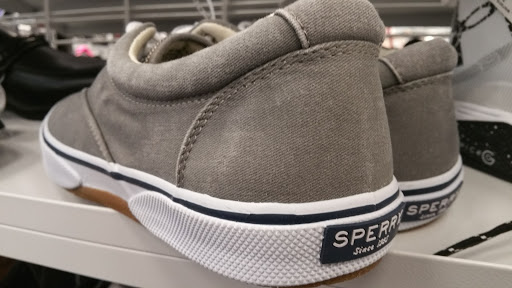 Clothing Store «Ross Dress for Less», reviews and photos, 4919 E 41st St, Tulsa, OK 74135, USA