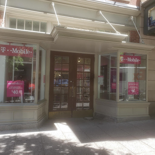 Cell Phone Store «T-Mobile», reviews and photos, 555 11th St NW C, Washington, DC 20004, USA