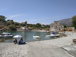 Kyparissos beach'in fotoğrafı küçük koy ile birlikte