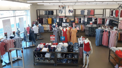Clothing Store «Old Navy», reviews and photos, 141 Tuckahoe Rd, Sewell, NJ 08080, USA