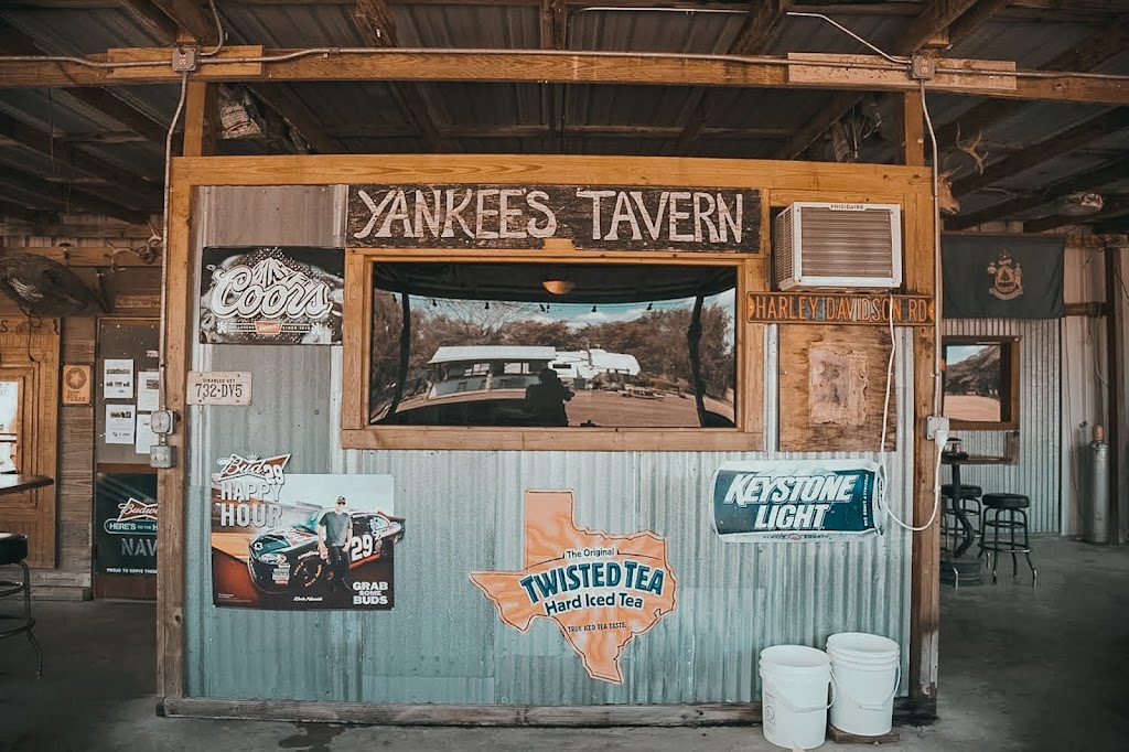 Yankee's Tavern & Grill 77830