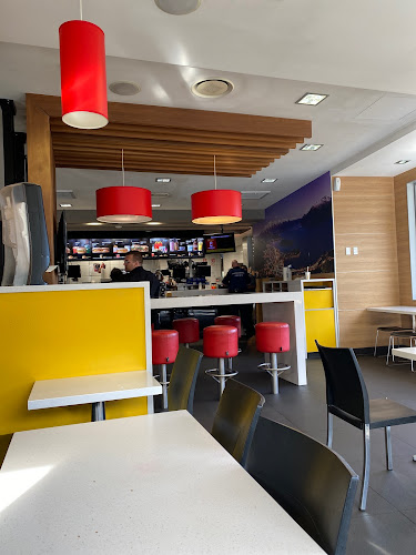 Comments and reviews of McDonald's Queenstown, Frankton
