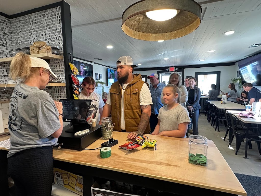 Weiner Warehouse 36305