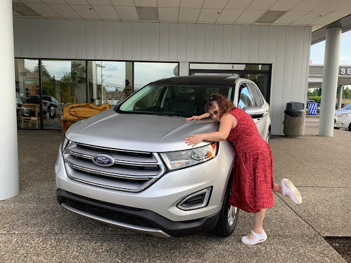 Ford Dealer «Suburban Ford», reviews and photos, 37000 US-26, Sandy, OR 97055, USA