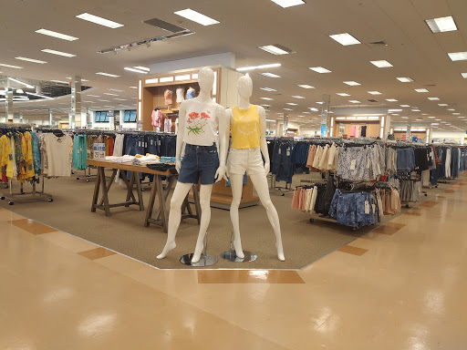 Clothing Store «Bealls Department Store», reviews and photos, 2851 E Gulf to Lake Hwy, Inverness, FL 34453, USA